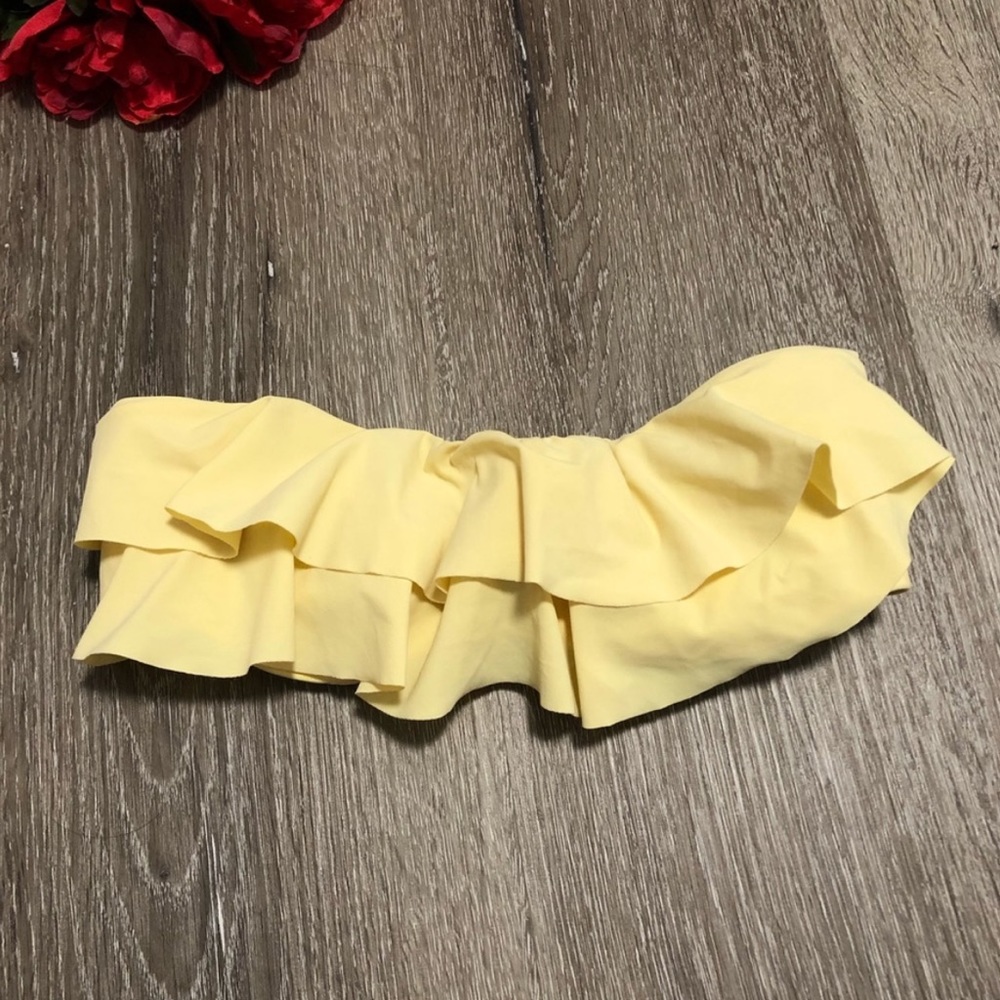 Yamamay Ruffle Bandeau Bikini Top